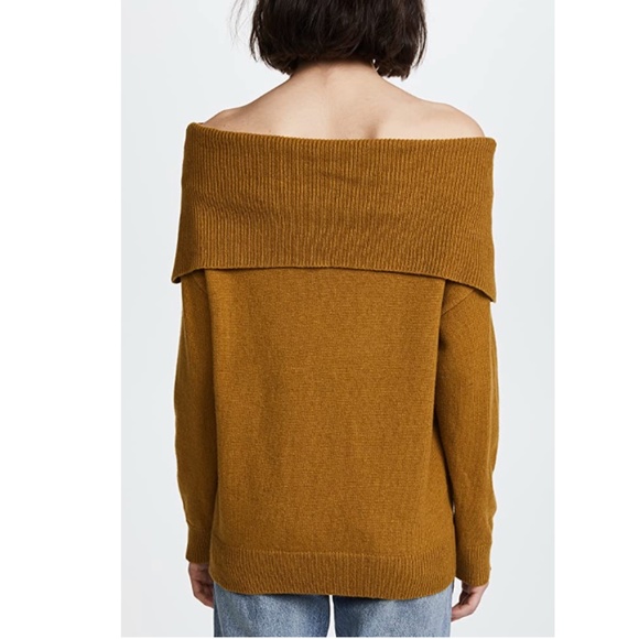 Moon River Off shoulder sweater - Picture 2 of 6